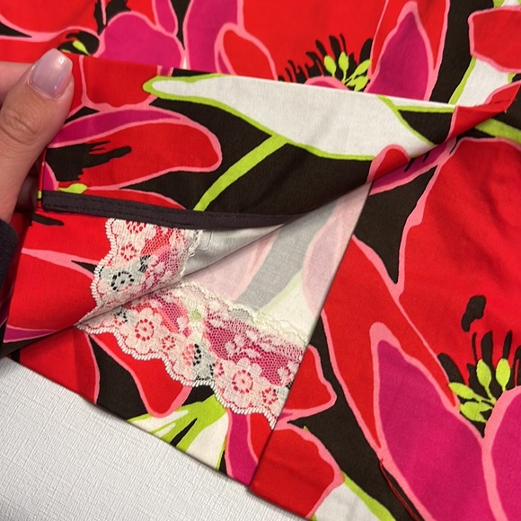 Kate Spade Floral Dress w/ Ruffle Sides - Picture 4 of 6